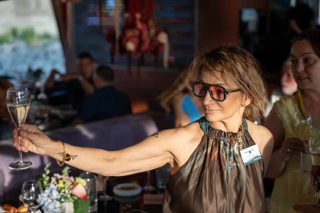2026_07_16_19_15_29_A7401096.webp