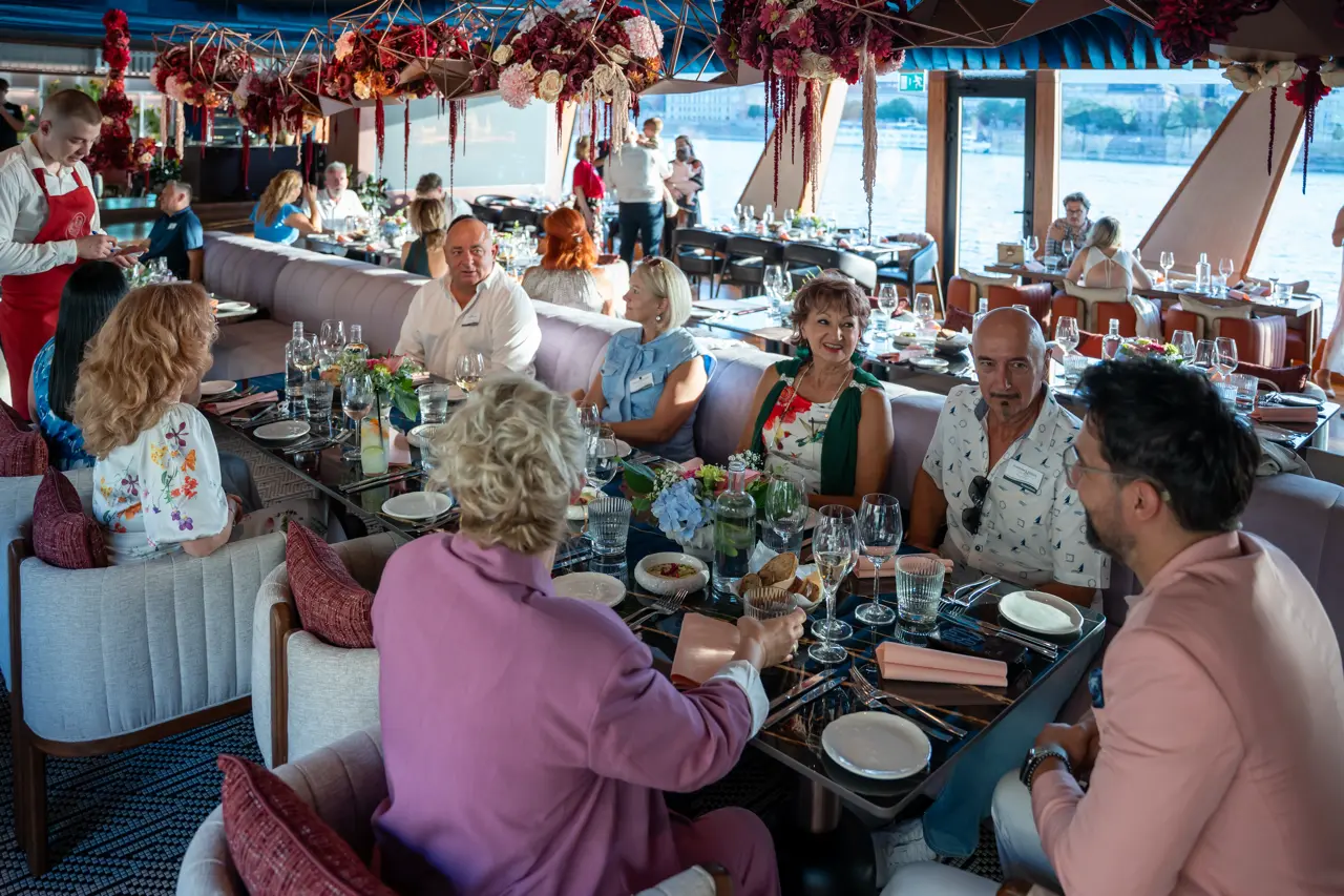 2026_07_16_19_19_33_A7401126.webp