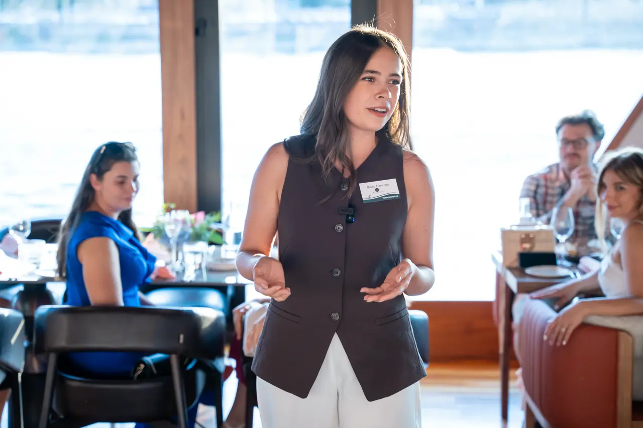 2026_07_16_19_50_01_A7401292.webp