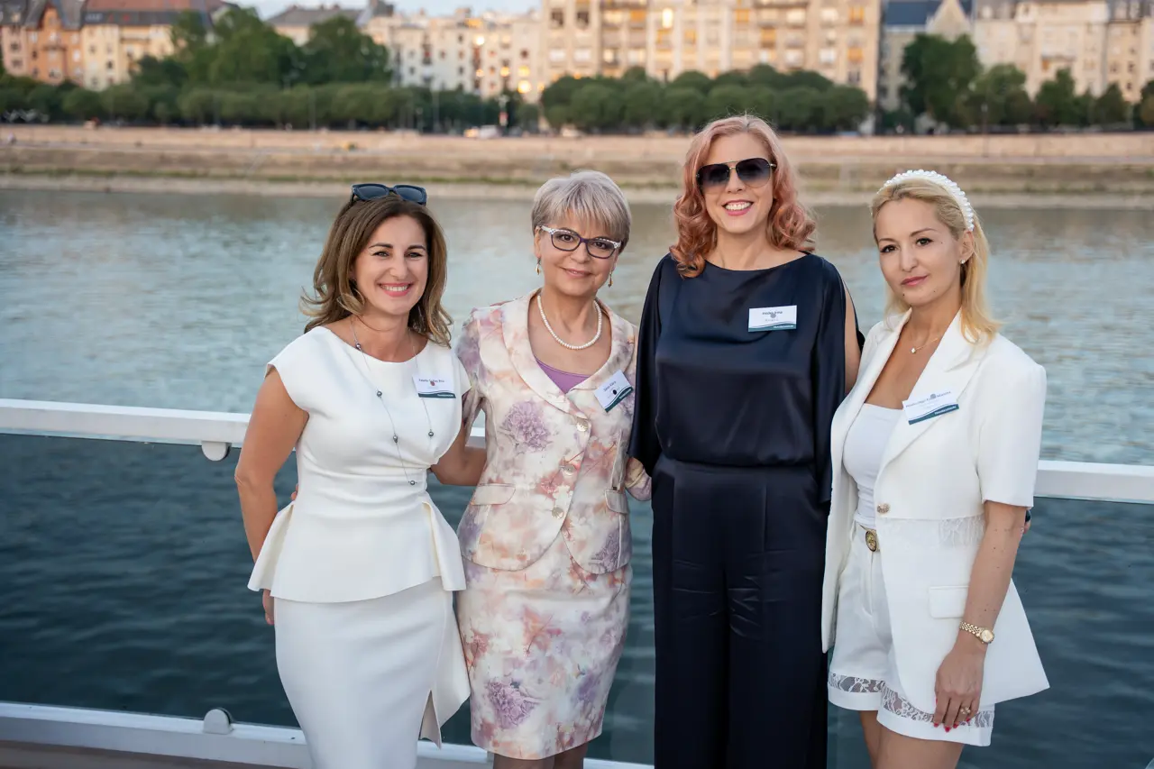 2026_07_16_20_03_32_A7401377.webp