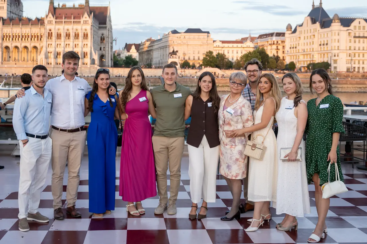 2026_07_16_20_08_01_A7401440.webp
