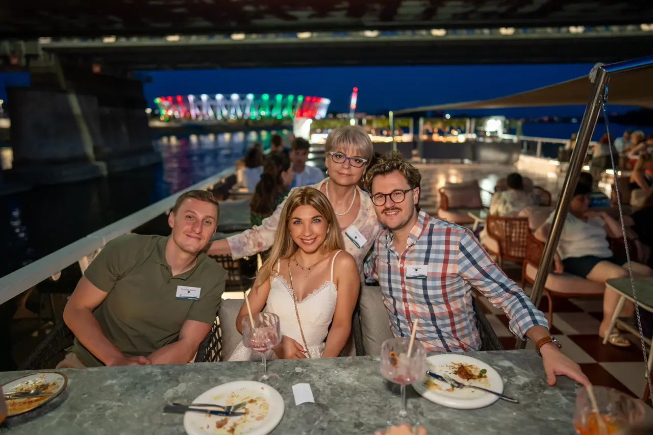 2026_07_16_21_19_59_A7401526.webp